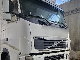 Trattori stradali, semirimorchi frigo e - Furgoni IVECO