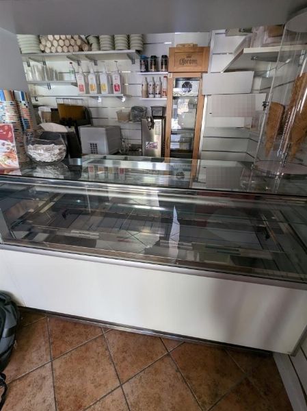 Cessione Ramo d'Azienda - Gelateria in Peschiera del Garda (VR) - Amministrazione Giudiziaria n. 22/7816 - Tribunale di Verona