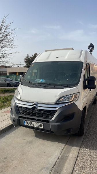 Dderitte Aspittante sus a nu BMW e do furgunette Citroën Jumper - Tribbunale de Prima Istanza N° 4 de Guadalajara