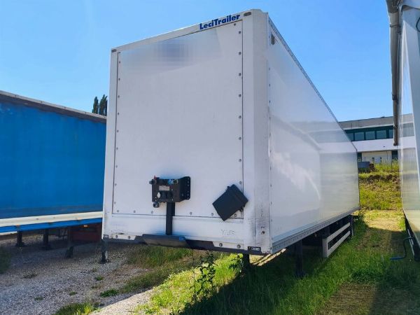 Semirimorchio e furgoni - beni strumentali provenienti da leasing