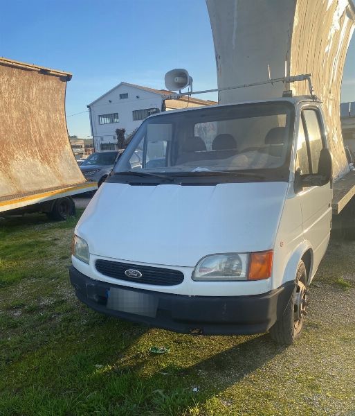 Sprzęt do produkcji wideo, - furgon Ford, FIAT Panda i ploter Epson - Likwidacja sądowa nr 37/2025 - Sąd w Fermo