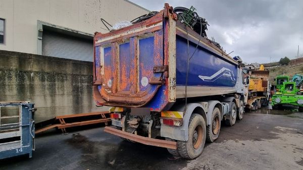Autocarri Volvo e IVECO - Amministrazione Giudiziaria 122/2018 R.g.m.p. - Tribunale di Catanzaro
