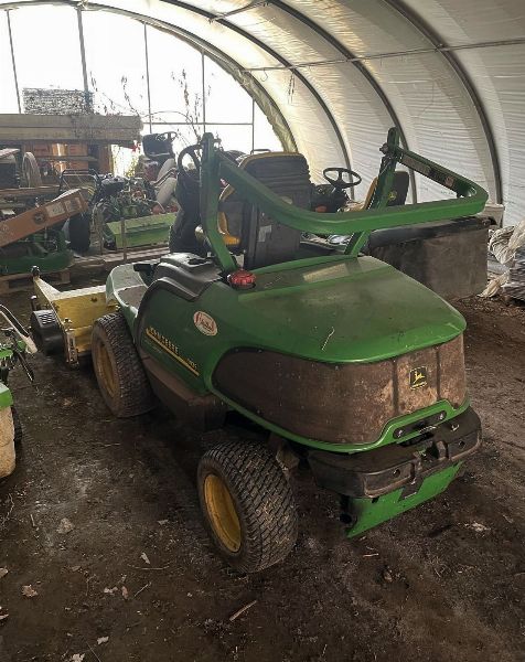 N. 2 Trattorini John Deere - Liquidazione Coatta Amministrativa n. 12/2024 - Tribbunale de Verona