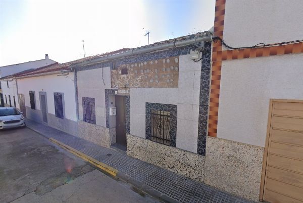 Logement &agrave; Pe&ntilde;arroya-Pueblonuevo, Cordoue - Section commerciale du Tribunal de premi&egrave;re instance de Cordoue. Place n&deg; 1