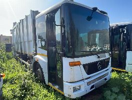 Autocarri, autocompattatori - Cassoni e compattatori scarrabili