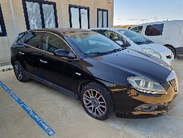 Uitrusting voor installatieonderhoud - Auto en Locatelli-autokraan