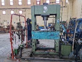 Attrezzature per officina meccanica