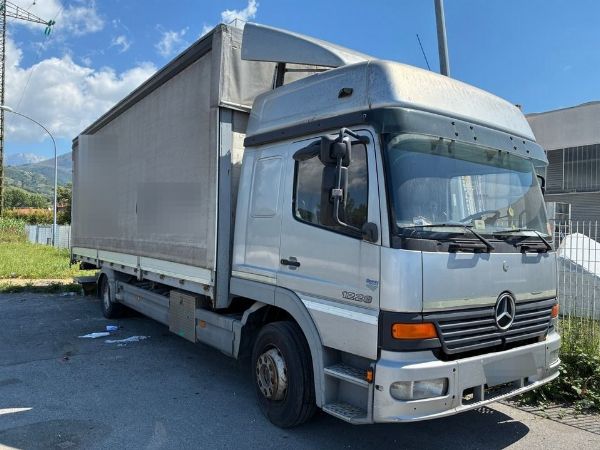 Arredi e attrezzature per bar pasticceria, - autocarro Mercedes - stampante 3D e fotocopiatrici - Liquidazione Giudiziale n. 28/2026 - Tribunale di Pisa