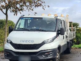 Furgoni, biciclette elettriche
