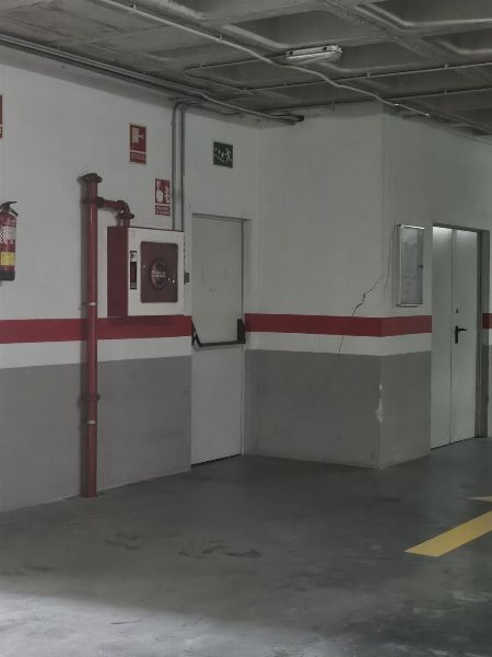 Lugar de estacionamento para moto em A Corunha - Tribunal do Com&eacute;rcio n.&ordm; 2 de A Corunha