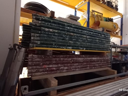 Attrezzature e Materiali Edili, Escavatore, Bobcat e Automezzi