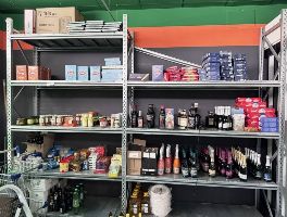 Arredi e attrezzature per supermercato - Stock alimentari, bevande e generi di largo consumo