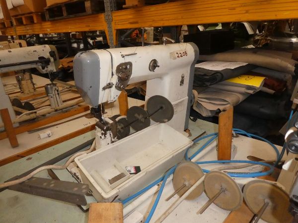 Macchinari per calzaturificio - Magazzino pellami, auto Porsche, Mini e Volkswagen - Liquidazione Giudiziale 32/2026 - Tribunale di Verona