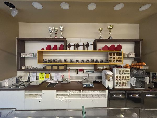 Ice Cream Shop\Pastry Shop, - Machinery, furnishings and equipment - Judicial Liquidation No. 65/2026 - Court of Bari
