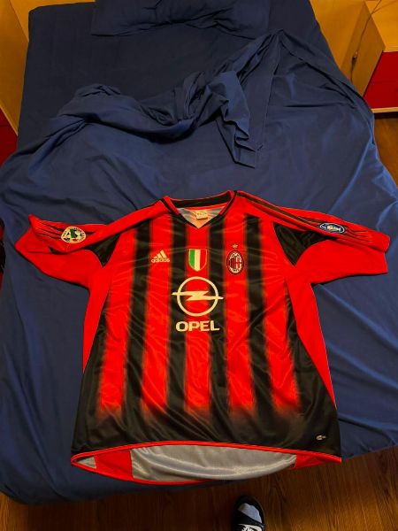 La maglia der Milan firmata da Shevchenko - Vennita privata